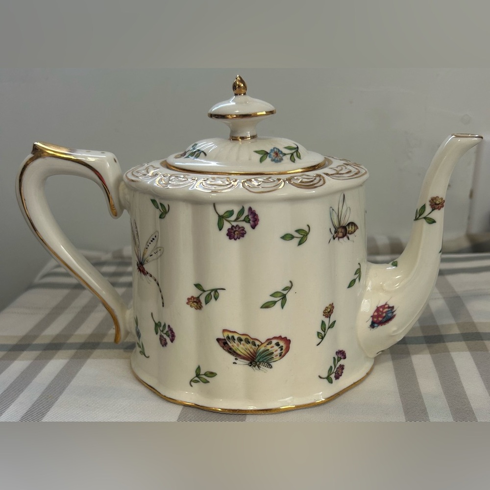 SKYE MCGHIE PORCELAIN TEAPOT ‘FLORAL WHISPERS’ BUTTERFLY DRAGONFLY - Picture 3 of 9